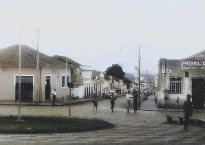 Imagens hist&oacute;ricas publicadas por Pedro Os&oacute;rio resgatam mem&oacute;rias da cidade; Portal da Cidade coloriu registros em preto e branco com aux&iacute;lio do Photoshop