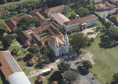 Campanha busca recursos para a compra de carne e salsicha que ser&atilde;o utilizadas nas refei&ccedil;&otilde;es durante o tradicional retiro