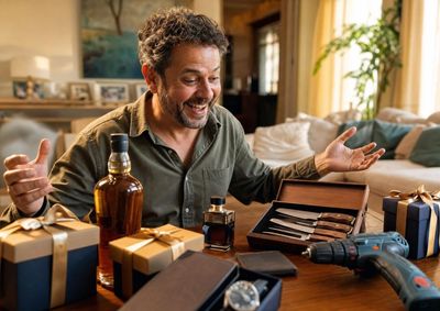 Perfume, kit de barba, churrasco, ferramentas e mais: veja 10 op&ccedil;&otilde;es para todo tipo de pai e todo bolso, com pre&ccedil;o e avalia&ccedil;&atilde;o real.