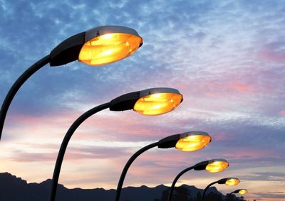 Internautas apontam baixa ilumina&ccedil;&atilde;o em ruas, pra&ccedil;as e distritos, al&eacute;m de cobrarem mais manuten&ccedil;&atilde;o e novas lumin&aacute;rias
