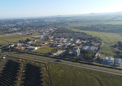 Cidade vendeu US$ 2,7 milh&otilde;es ao exterior e importou US$ 6,1 milh&otilde;es entre janeiro e julho de 2026