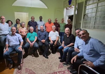Encontro apresentou proposta que re&uacute;ne filosofia, psicologia, &eacute;tica, economia e pol&iacute;tica e ter&aacute; continuidade com atividades formativas
