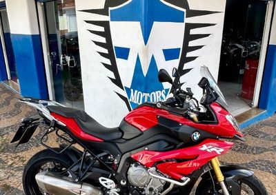 BMW S