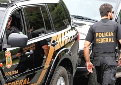 Agentes cumprem Mandado de pris&atilde;o e de Busca e apreens&atilde;o, na manh&atilde; desta ter&ccedil;a-feira (12)