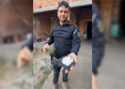 Durante dilig&ecirc;ncias das for&ccedil;as integradas de seguran&ccedil;a, foram apreendidas por&ccedil;&otilde;es de coca&iacute;na e uma balan&ccedil;a de precis&atilde;o, o suspeito conseguiu fugir do local