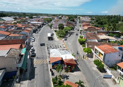 Com quase 40% dos empregos do setor concentrados no com&eacute;rcio varejista, atividade fortalece a economia local e faz parte da rotina dos moradores