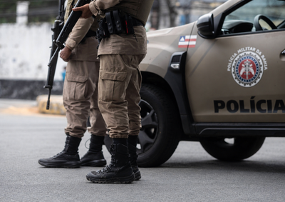 Homem teria atacado uma pessoa com diversos golpes de faca e foi localizado nas proximidades da BA-099