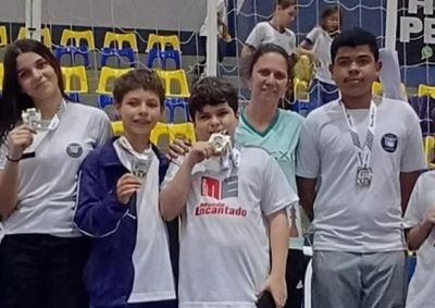 Delega&ccedil;&atilde;o conquistou p&oacute;dios e &oacute;timos resultados no Circuito Regional de Xadrez Escolar, disputado por 244 enxadristas da regi&atilde;o.