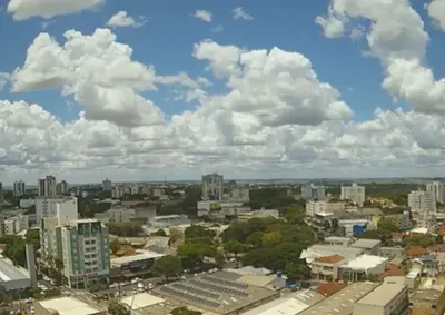 Programa inicia nesta quinta (18), em Cianorte, com atendimentos jur&iacute;dicos, mutir&atilde;o de emprego, orienta&ccedil;&otilde;es p&uacute;blicas e a uni&atilde;o de 118 casais.