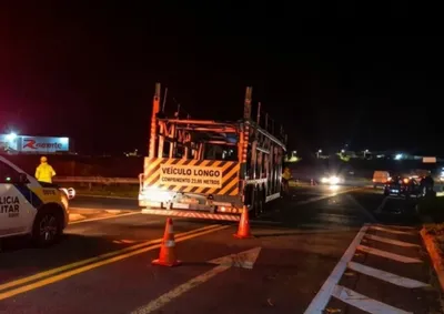 Colis&atilde;o transversal no acesso a Cruzeiro do Oeste deixou apenas danos materiais na noite de domingo.