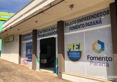 Oportunidade &eacute; para atendente com hor&aacute;rio das 15h &agrave;s 23h; curr&iacute;culos podem ser enviados por e-mail ou entregues presencialmente.
