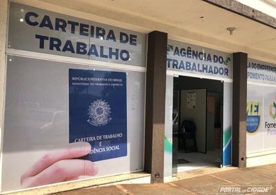 Ag&ecirc;ncia do Trabalhador divulga oportunidades em produ&ccedil;&atilde;o, granja e frigor&iacute;ficos na regi&atilde;o.