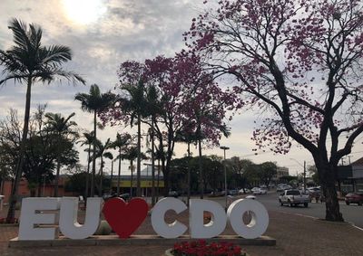 Dia ter&aacute; temperaturas amenas e possibilidade de chuva. A recomenda&ccedil;&atilde;o &eacute; sair de casa preparado para mudan&ccedil;as no tempo.