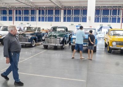 Exposi&ccedil;&otilde;es, shows, carros antigos, eventos religiosos e atra&ccedil;&otilde;es infantis movimentam a cidade at&eacute; domingo (28).