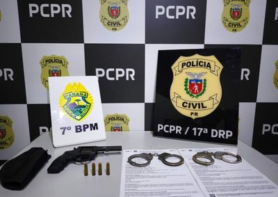Suspeito tentou fugir ao perceber a chegada das equipes; arma com numera&ccedil;&atilde;o suprimida foi apreendida na resid&ecirc;ncia.
