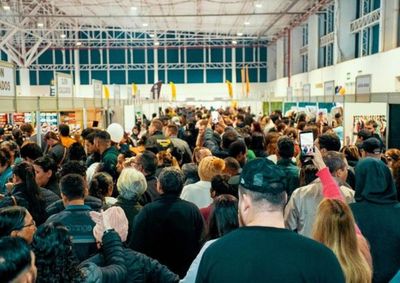 Feira re&uacute;ne mais de 100 empresas, atra&ccedil;&otilde;es musicais, pra&ccedil;a de alimenta&ccedil;&atilde;o e servi&ccedil;os gratuitos at&eacute; s&aacute;bado.
