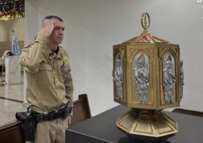 Celebra&ccedil;&atilde;o acontece &agrave;s 19h30, na Par&oacute;quia Nossa Senhora de F&aacute;tima, em Cruzeiro do Oeste, reunindo familiares, amigos e a comunidade.