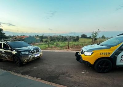 Mandados de busca investigam porte ilegal e disparos de arma de fogo; materiais apreendidos passar&atilde;o por per&iacute;cia.