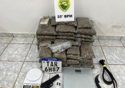 Pol&iacute;cia Militar encontrou drogas, simulacro, muni&ccedil;&otilde;es, balan&ccedil;as e objetos furtados durante dilig&ecirc;ncias em uma propriedade rural.