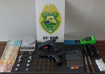  Pol&iacute;cia Militar apreendeu pistola 9 mm, entorpecentes, c&eacute;dulas suspeitas de falsifica&ccedil;&atilde;o e uma motocicleta com placa clonada e chassi adulterado.