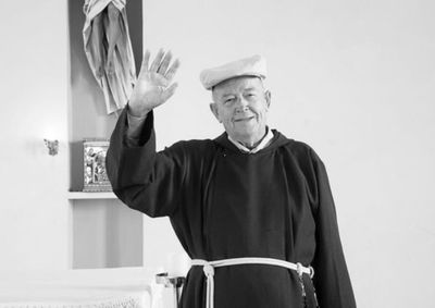 Religioso capuchinho morreu em Curitiba neste domingo (18); ele tamb&eacute;m foi p&aacute;roco em Umuarama e dedicou 59 anos ao sacerd&oacute;cio.