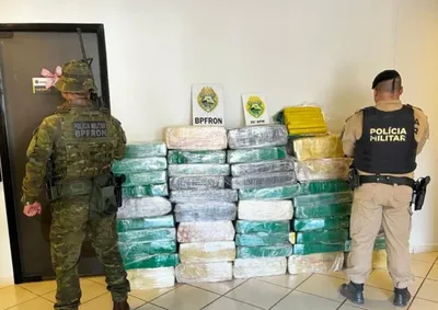 Investigado foi preso em Caarap&oacute; ap&oacute;s apura&ccedil;&atilde;o sobre carga de 710,85 kg de maconha apreendida em Umuarama, em dezembro de 2025.