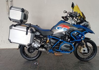 BMW R