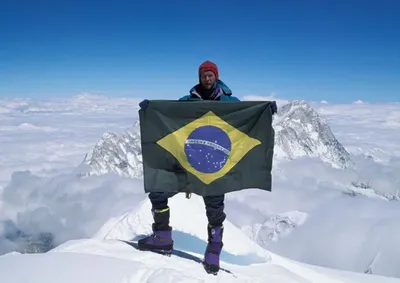 Primeiro brasileiro a escalar o Everest, em 1995, Niclevicz faz nova expedi&ccedil;&atilde;o ao Nepal entre abril e maio.