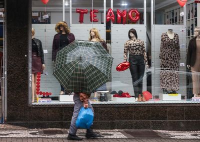 &Oacute;rg&atilde;o orienta consumidores a pesquisarem pre&ccedil;os, verificarem as regras de troca e exigirem nota fiscal para evitar transtornos na hora de presentear.