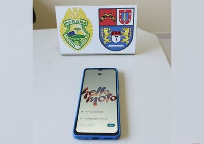 Abordado pela PM, suspeito estava com o celular furtado e confessou o crime aos policiais.