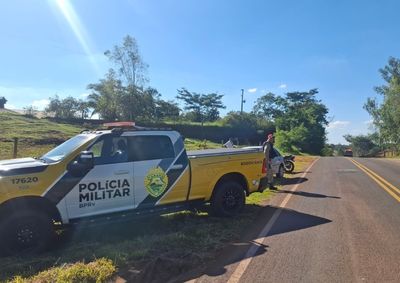 Acidente ocorreu ap&oacute;s motorista tentar realizar um retorno na rodovia; v&iacute;tima foi socorrida pelo SAMU e encaminhada &agrave; UPA de Douradina.