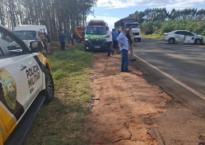 Colis&atilde;o ocorreu entre Para&iacute;so do Norte e Tamboara ap&oacute;s motorista de um Corolla perder o controle da dire&ccedil;&atilde;o e invadir a pista contr&aacute;ria.