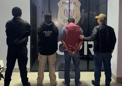Homem de 46 anos teria cometido o crime contra duas enteadas, de 10 e 11 anos, conforme a Pol&iacute;cia Civil.