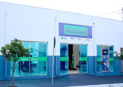 O hor&aacute;rio de atendimento &eacute; das 8h &agrave;s 12h e das 13:00 &agrave;s 17:00, a Ag&ecirc;ncia fica localizada na Avenida Bar&atilde;o do Rio Branco, n&ordm; 805, pr&oacute;ximo &agrave; Prefeitura.