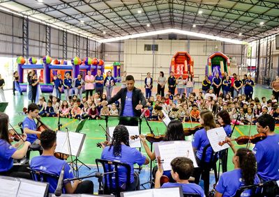 Evento promovido pelo Instituto M&aacute;rio Gazin reuniu alunos das escolas municipais e da APAE em concertos did&aacute;ticos, atividades culturais e momentos de lazer