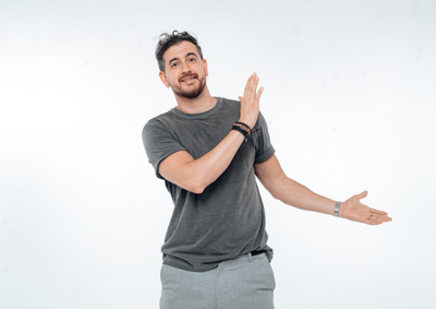Comediante se apresenta no Rafain Palace no dia 6 de junho e ingressos est&atilde;o &agrave; venda pela internet. 