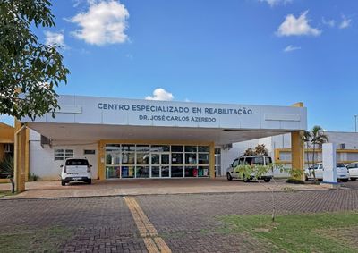 Vereadora cobra dados da Prefeitura sobre espera por consultas, terapias e falta de especialistas na rede municipal.