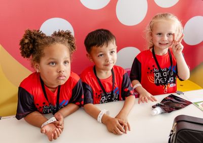 FIci&ecirc;ncias 2026 ter&aacute; premia&ccedil;&atilde;o em dinheiro, troca internacional de experi&ecirc;ncias e etapa presencial em novembro, em Foz do Igua&ccedil;u.