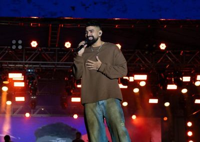 Mais de 8,2 mil pessoas acompanharam o show do pagodeiro. Feira chega ao pen&uacute;ltimo dia com atra&ccedil;&otilde;es para toda a fam&iacute;lia.