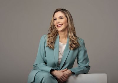 Atendimento comandado pela Dra. Iara Adamo re&uacute;ne avalia&ccedil;&atilde;o vascular, estrat&eacute;gias terap&ecirc;uticas e acompanhamento personalizado conforme cada paciente.