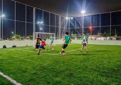 Espa&ccedil;os p&uacute;blicos se transformam em pontos de lazer, conviv&ecirc;ncia e atividades esportivas para fam&iacute;lias em diferentes bairros da cidade.