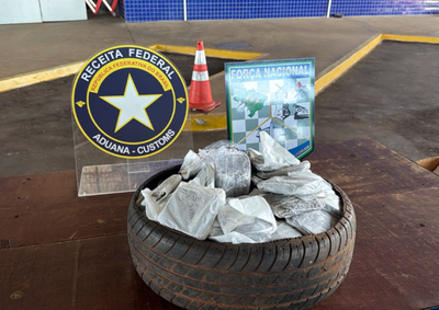 Motorista confessou que levaria a droga at&eacute; a Vila Portes e foi encaminhado &agrave; Pol&iacute;cia Federal.