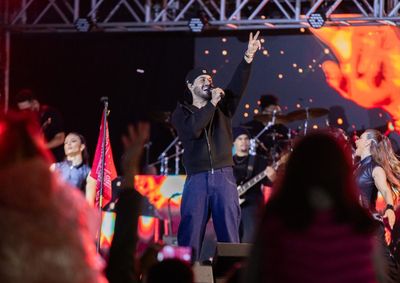 Feira reuniu milhares de visitantes na primeira noite; nesta quinta-feira (11), Manu Bahtid&atilde;o &eacute; a atra&ccedil;&atilde;o principal.