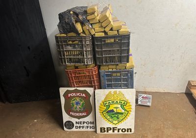 Ve&iacute;culo com placas do Paraguai foi acompanhado at&eacute; a abordagem no bairro Vila Yolanda.