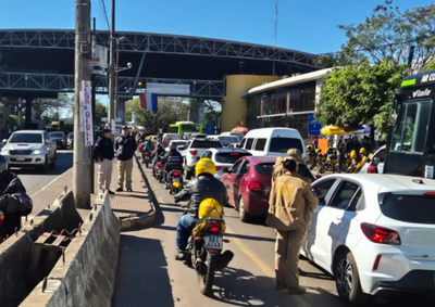 A&ccedil;&atilde;o conjunta conferiu documentos de crian&ccedil;as e adolescentes durante travessias entre Ciudad del Este e Foz do Igua&ccedil;u.