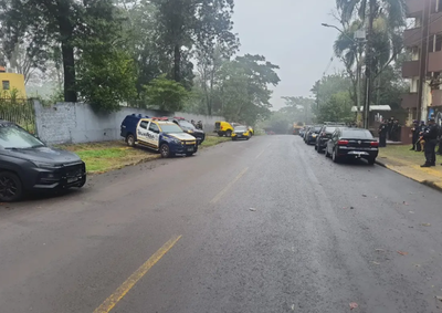 Opera&ccedil;&atilde;o desocupou &aacute;rea p&uacute;blica entre as ruas Jorge Sanwais e das Miss&otilde;es e removeu estruturas apontadas como ponto de venda de drogas.