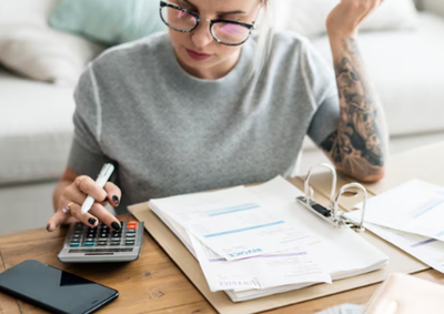 Entenda quem tem direito &agrave; restitui&ccedil;&atilde;o, como acompanhar o pagamento e o que fazer em caso de atraso.