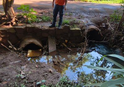 Equipes encontraram galerias quase totalmente obstru&iacute;das no Jardim Ipanema e realizaram interven&ccedil;&atilde;o preventiva para reduzir o risco de transbordamentos.