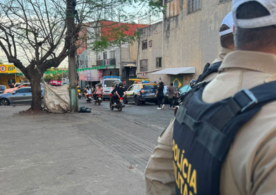 Opera&ccedil;&atilde;o da Foztrans com apoio da Pol&iacute;cia Militar foi realizada durante seis horas na regi&atilde;o da Vila Portes na quinta-feira (30).