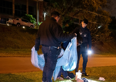 Ocorr&ecirc;ncia foi registrada por volta das 4h30 na Rodovia Nacional 12. A bandeira ser&aacute; devolvida &agrave; prefeitura.
